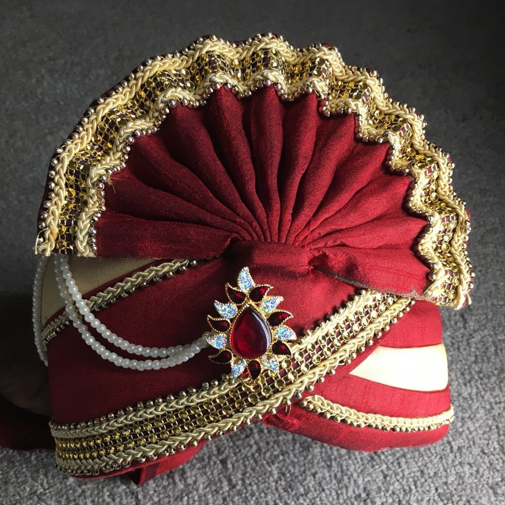 Indian Wedding Hat, Turban, Pagari And Dupatta